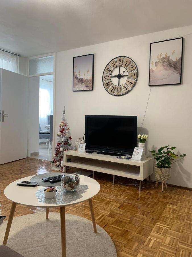 Apartman Nova Varos Banja Luka Eksteriør bilde